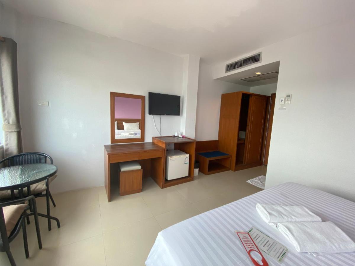 Prachuap Beach Hotel Prachuap Khiri Khan Dış mekan fotoğraf